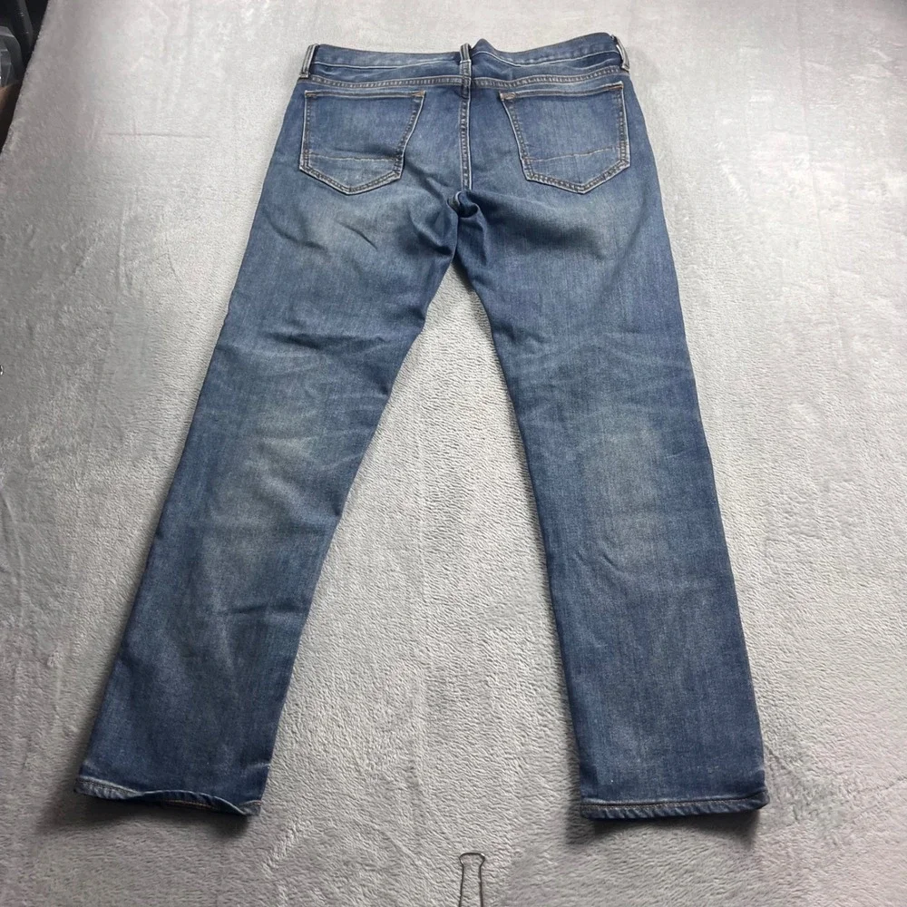 Banana Republic Travel Jean Mens 32x30 Slim Fit Medium Wash Blue Denim Pants